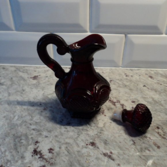 Avon Cape Cod ruby red glass cruet - Picture 3 of 3